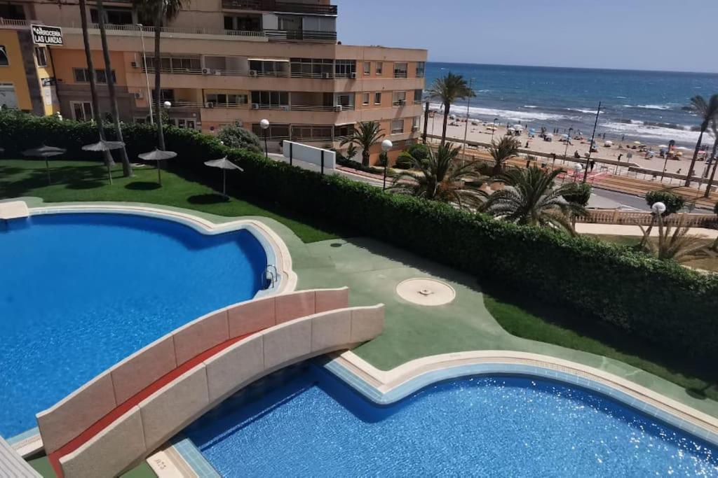 Lujoso Apartamento En Primera Linea De Playa Alicante Exterior photo